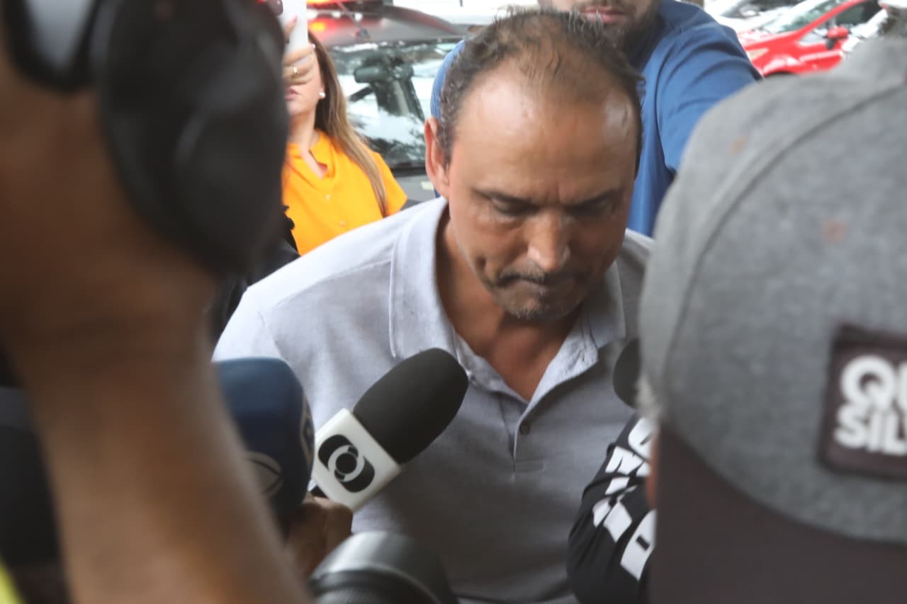 Presos por morte de corretora, síndico e o filho são transferidos para delegacia de Goiânia