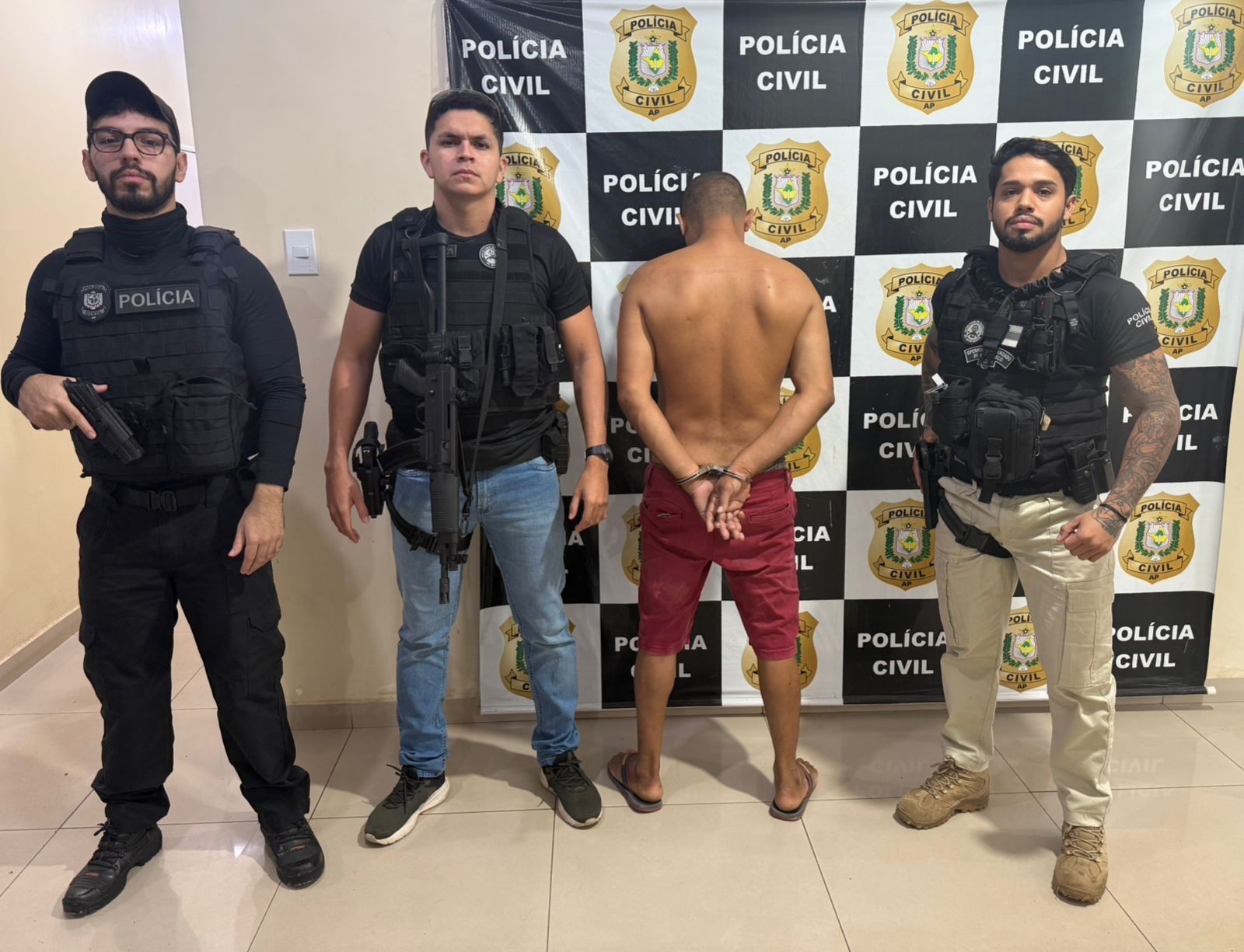 No AP, homem é preso por divulgar fotos íntimas da ex-companheira na internet