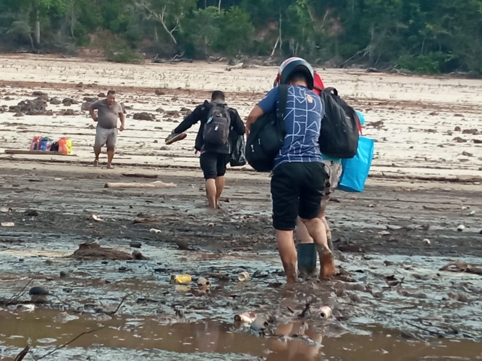 Situação no Rio Negro é crítica. — Foto: Divulgação/Semed