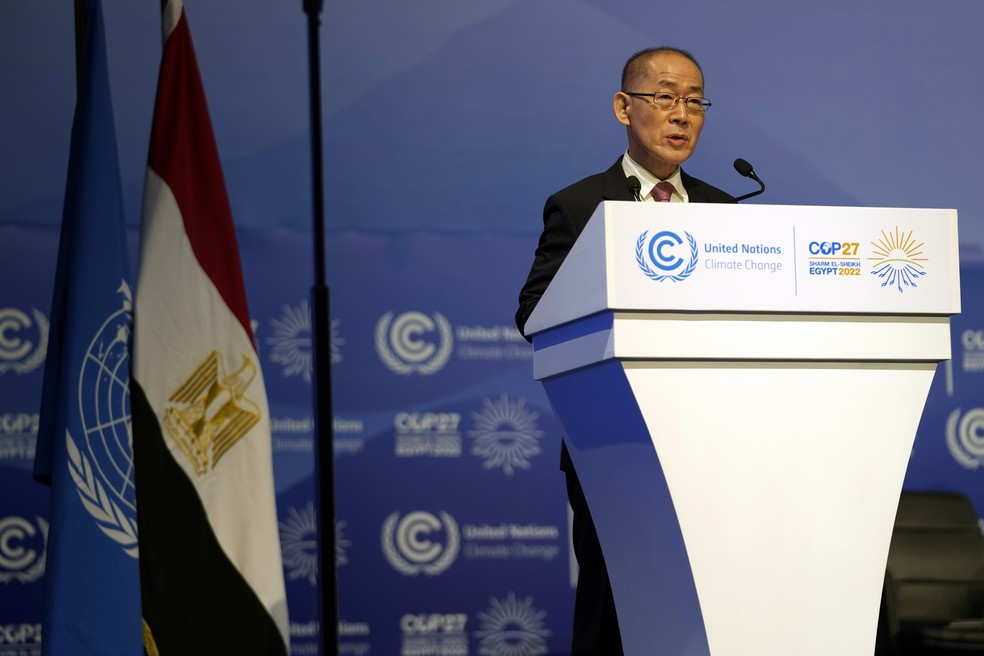O presidente do IPCC, Hoesung Lee, durante a COP 27, a cúpula do clima da ONU de 2022. — Foto: AP Photo/Peter Dejong