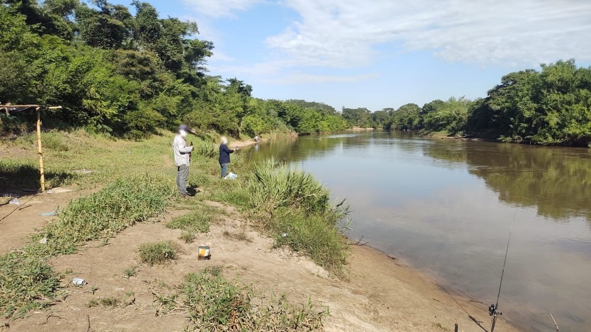 Fiscalização intercepta atuação de sete pescadores em trecho proibido do Rio Aguapeí, em Adamantina