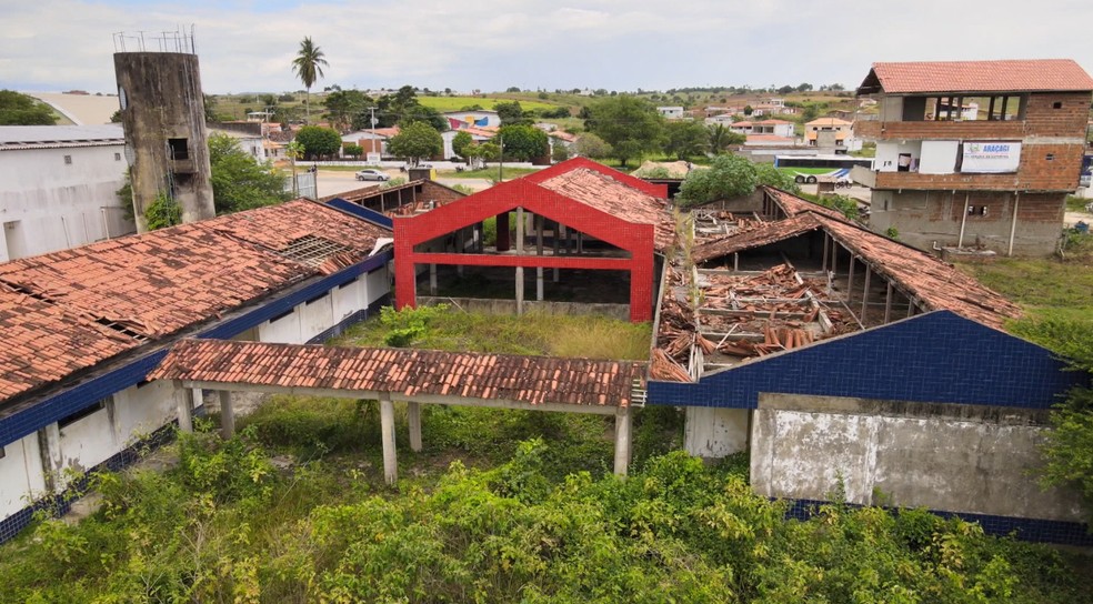 Creche abandonada em Araçagi