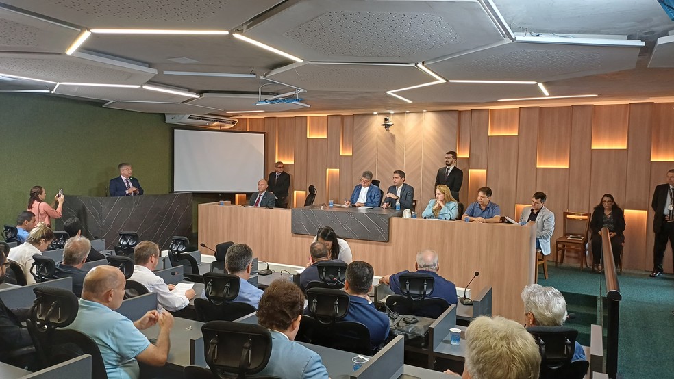 Audiência pública sobre taxa da água no Piauí