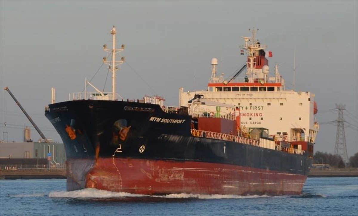 Após quase 90 dias, navio que teve casos confirmados de coronavírus deixa o  Porto de Santos, Porto Mar