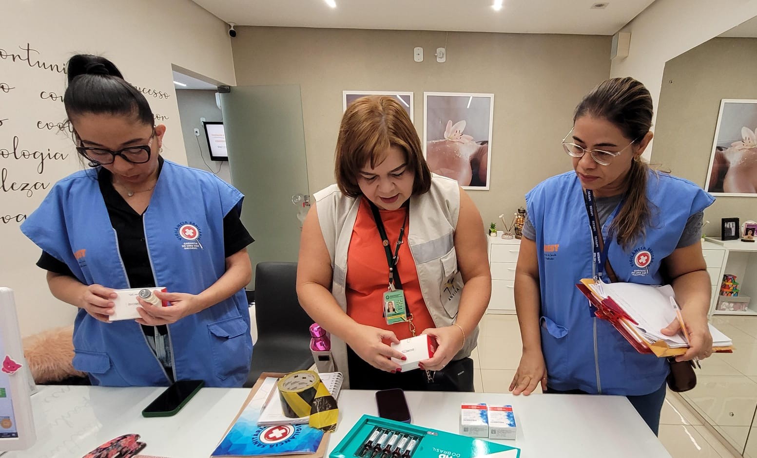 Duas clinicas de estética em Teresina são interditadas após fiscalização: 'produtos vencidos e seringas reutilizadas', diz Vigilância Sanitária