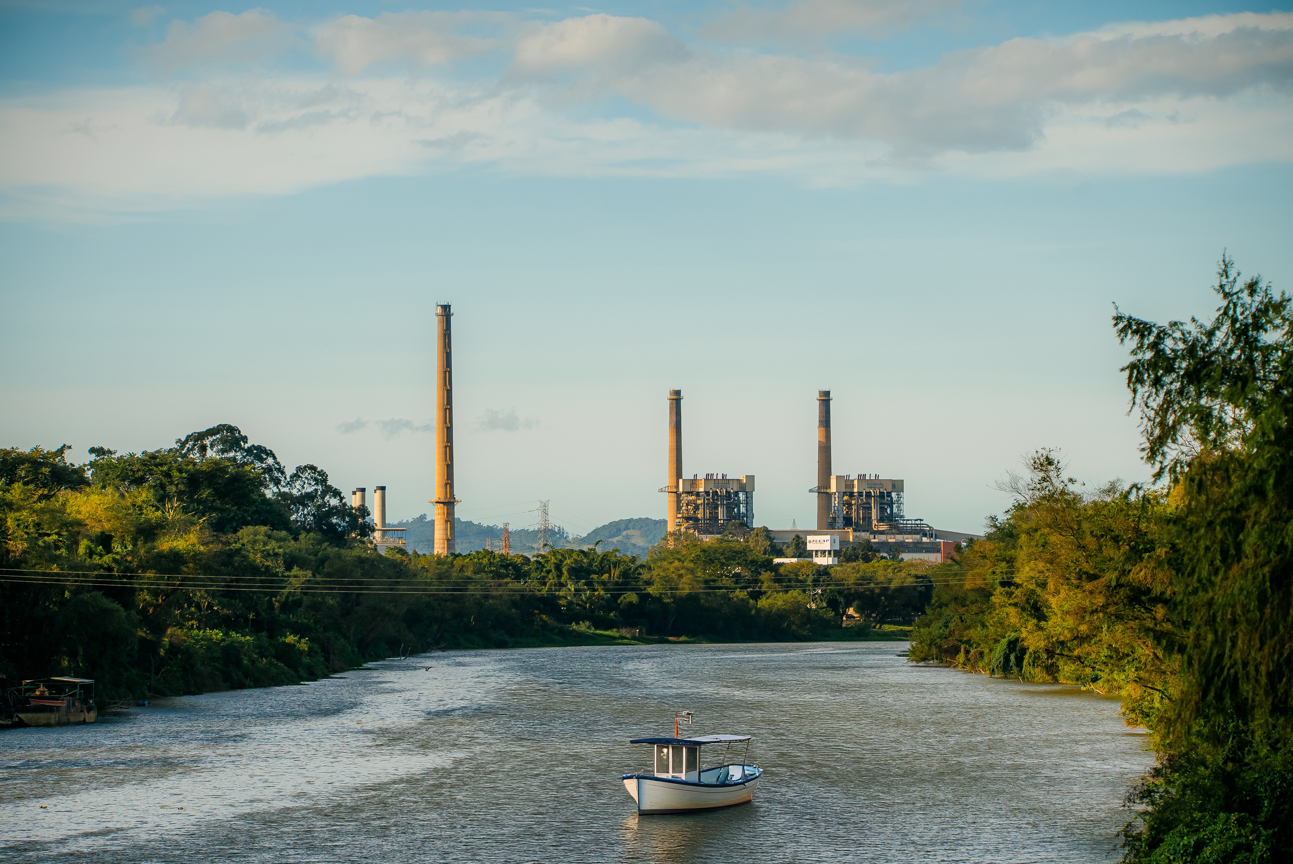 Energia com responsabilidade: como opera a cadeia do carvão legalizado no Brasil