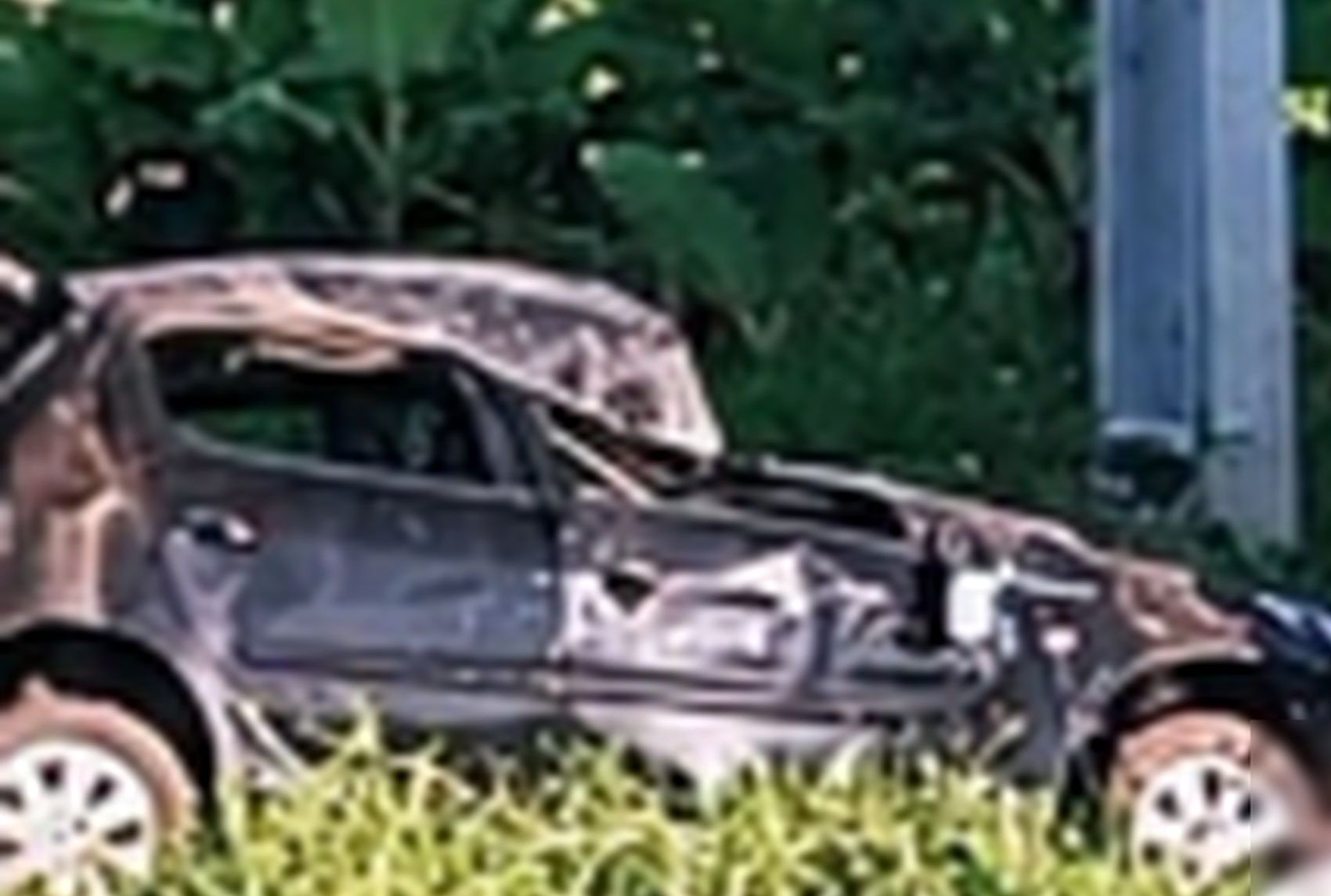 Carro sai da pista e deixa um morto na BR-235, em Itabaiana