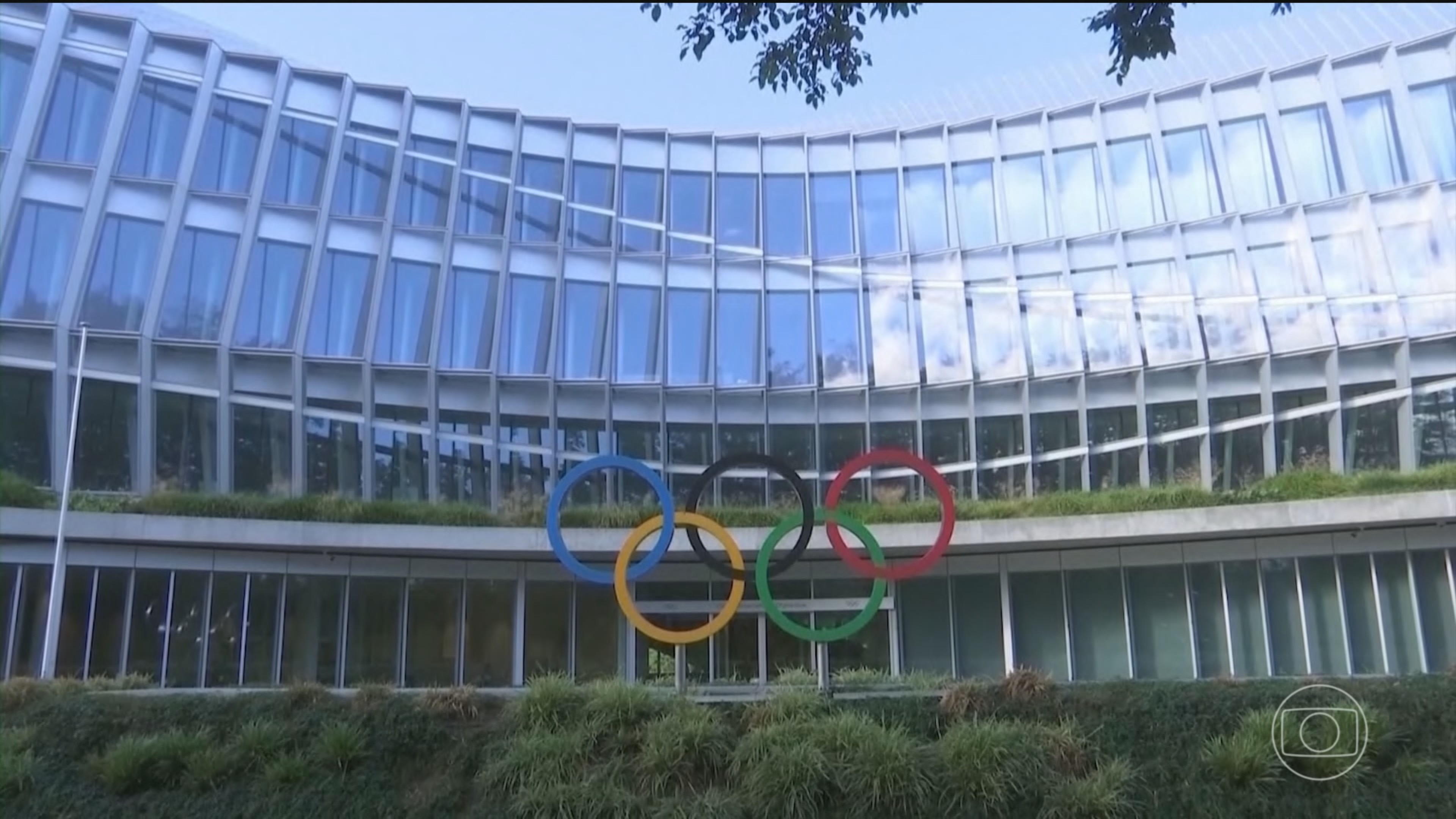 COI proíbe participação de atletas trans em competições femininas