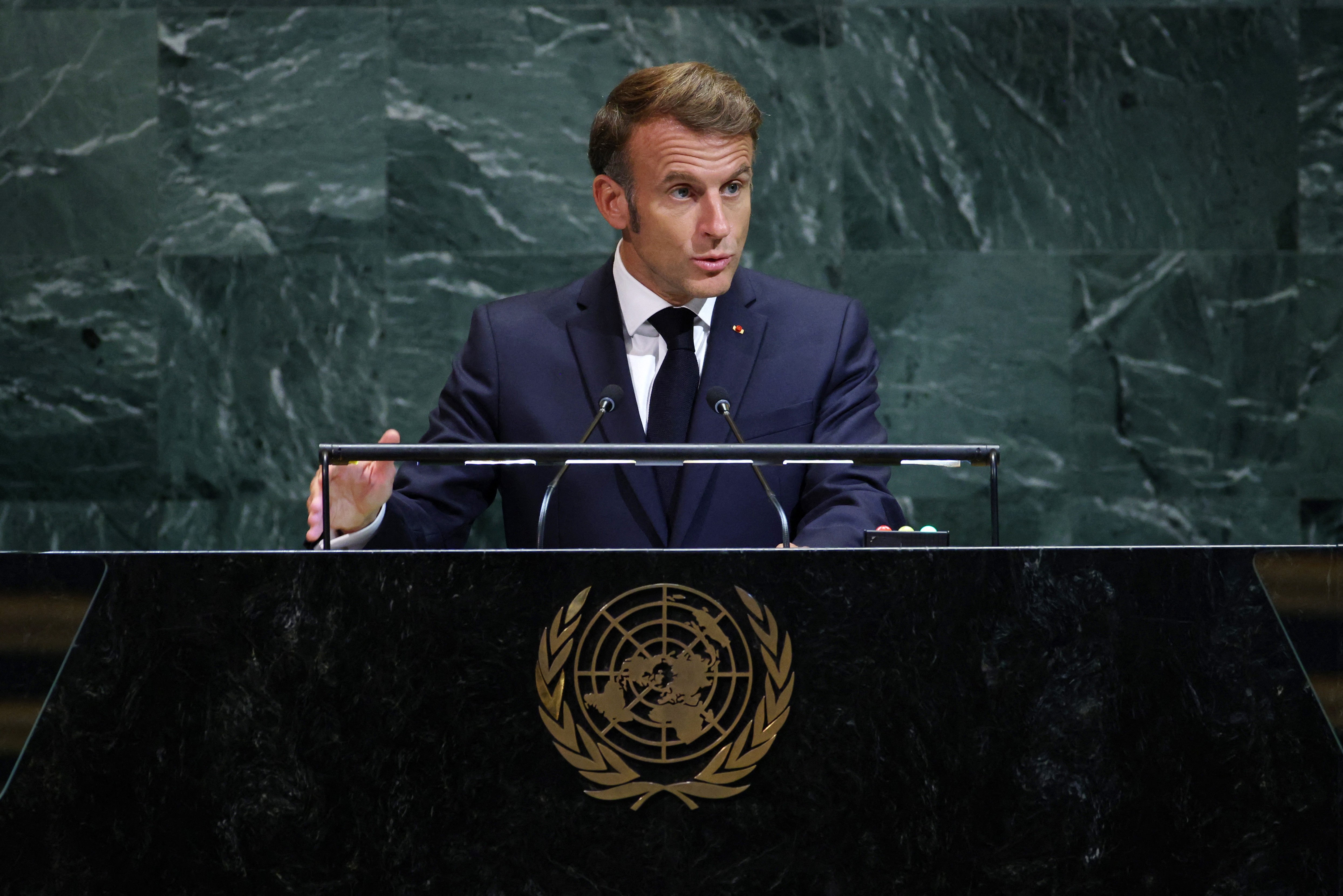 Macron alerta sobre o 'risco de que se imponha a lei do mais forte' em discurso na ONU