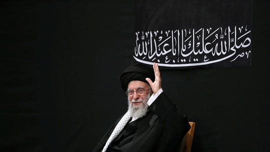 Líder supremo do Irã, Ali Khamenei, faz primeira aparição pública em semanas