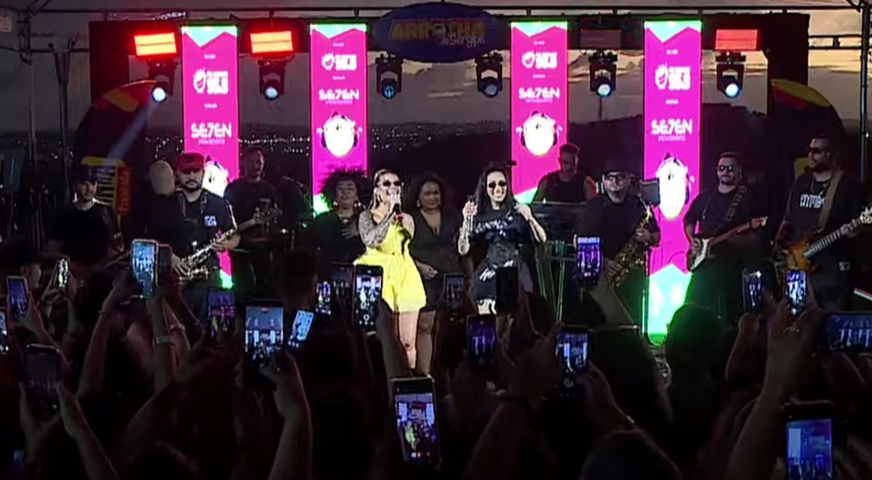 Simone Morena e Liene Show fazem esquenta para o Arrocha da Sergipe 
