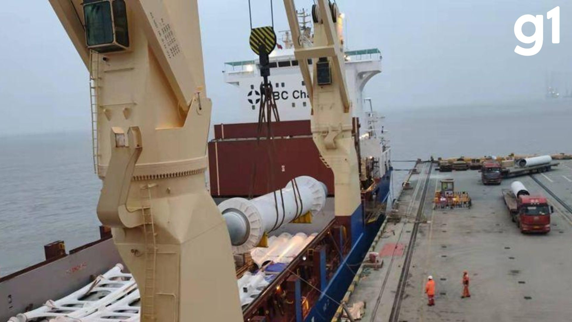 A operação envolveu cargas de até 70 toneladas e planejamento para cruzar oceanos e rodovias brasileiras. — Foto: Reprodução/ Allog