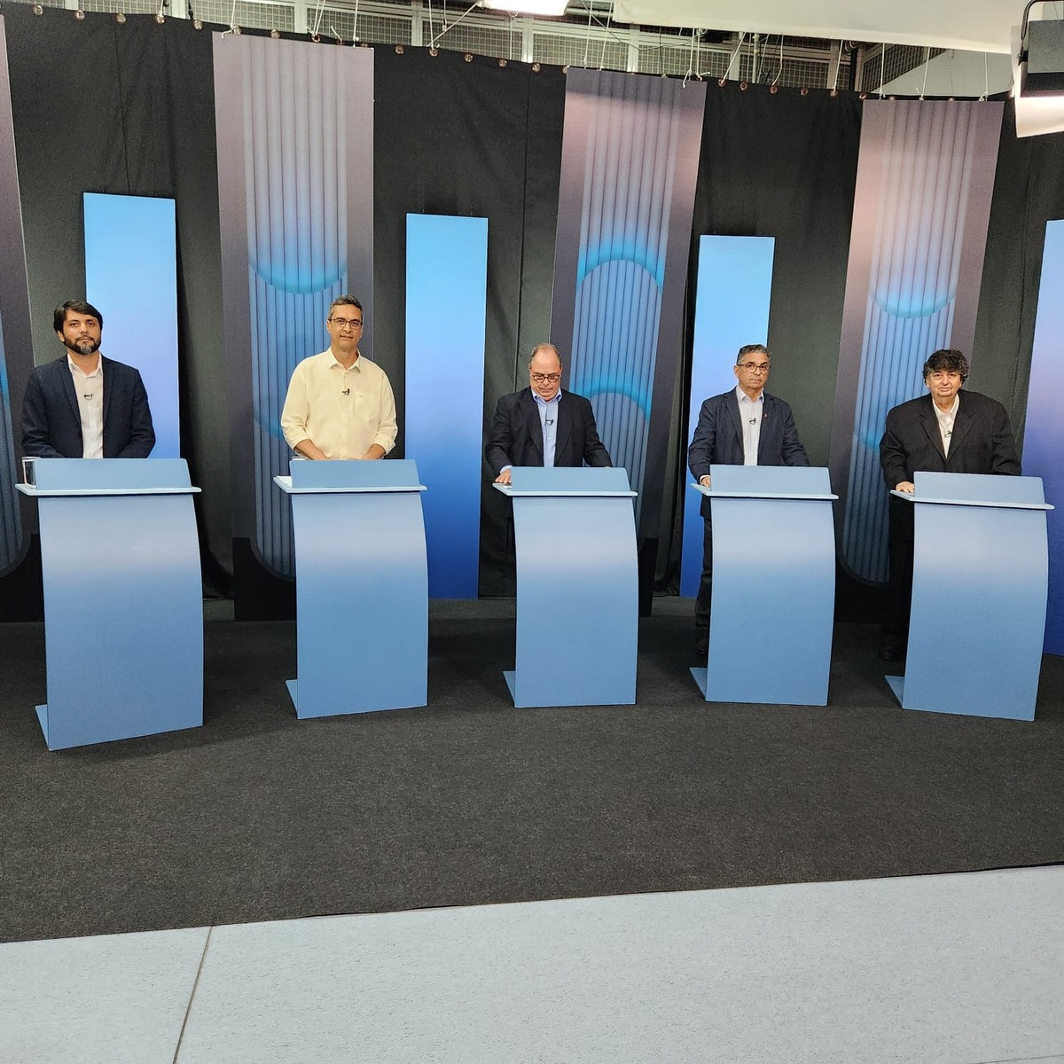 Debate entre candidatos à prefeitura de Volta Redonda é marcado por