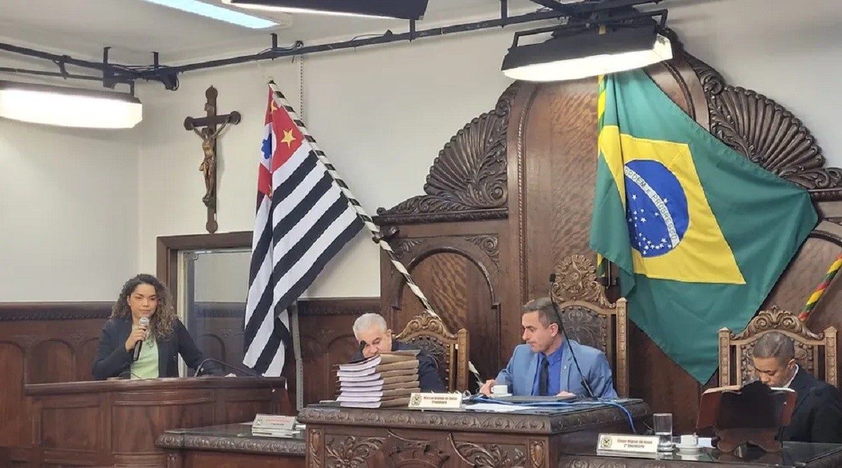 Justiça arquiva inquérito sobre desapropriações em Bauru; processo na Câmara quase resultou em cassação de Suéllen Rosim