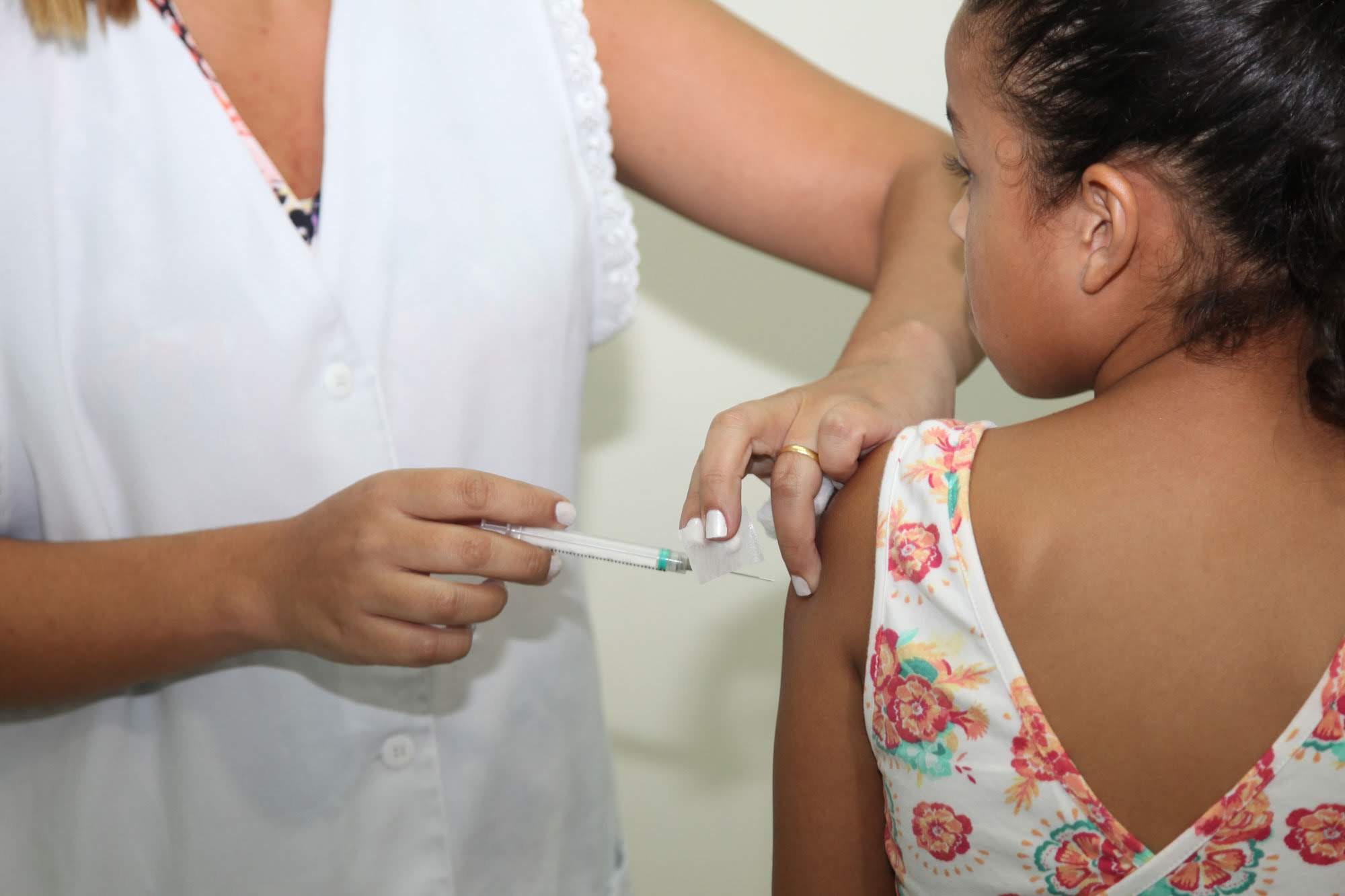 Santos supera a média do Brasil e se torna referência na vacinação contra HPV 