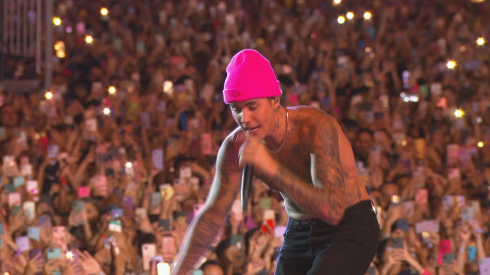 Justin Bieber canta para multidão no Rock in Rio — Foto: Reprodução 