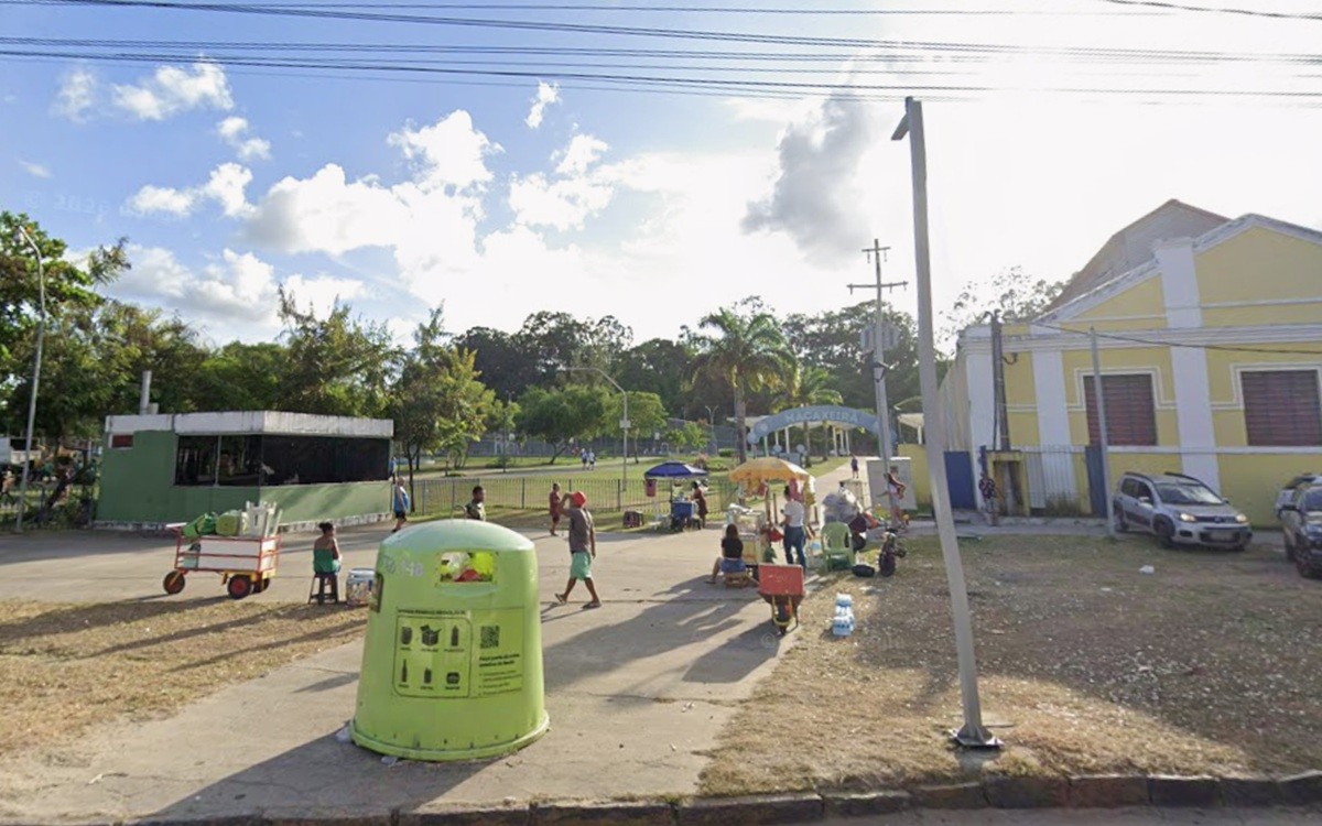 Jovem é baleado durante partida de futebol em parque movimentado no Recife
