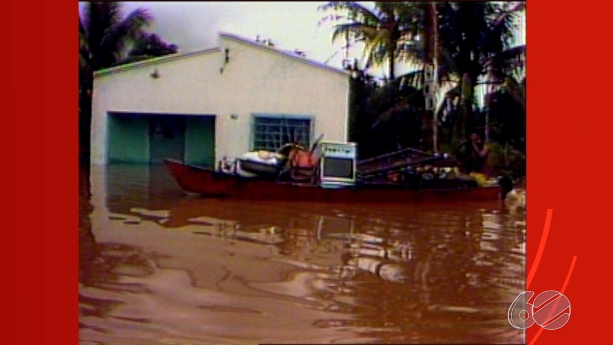 Pontes interditadas e 200 famílias desabrigadas: relembre a cheia do rio Aquidauana há quarenta anos