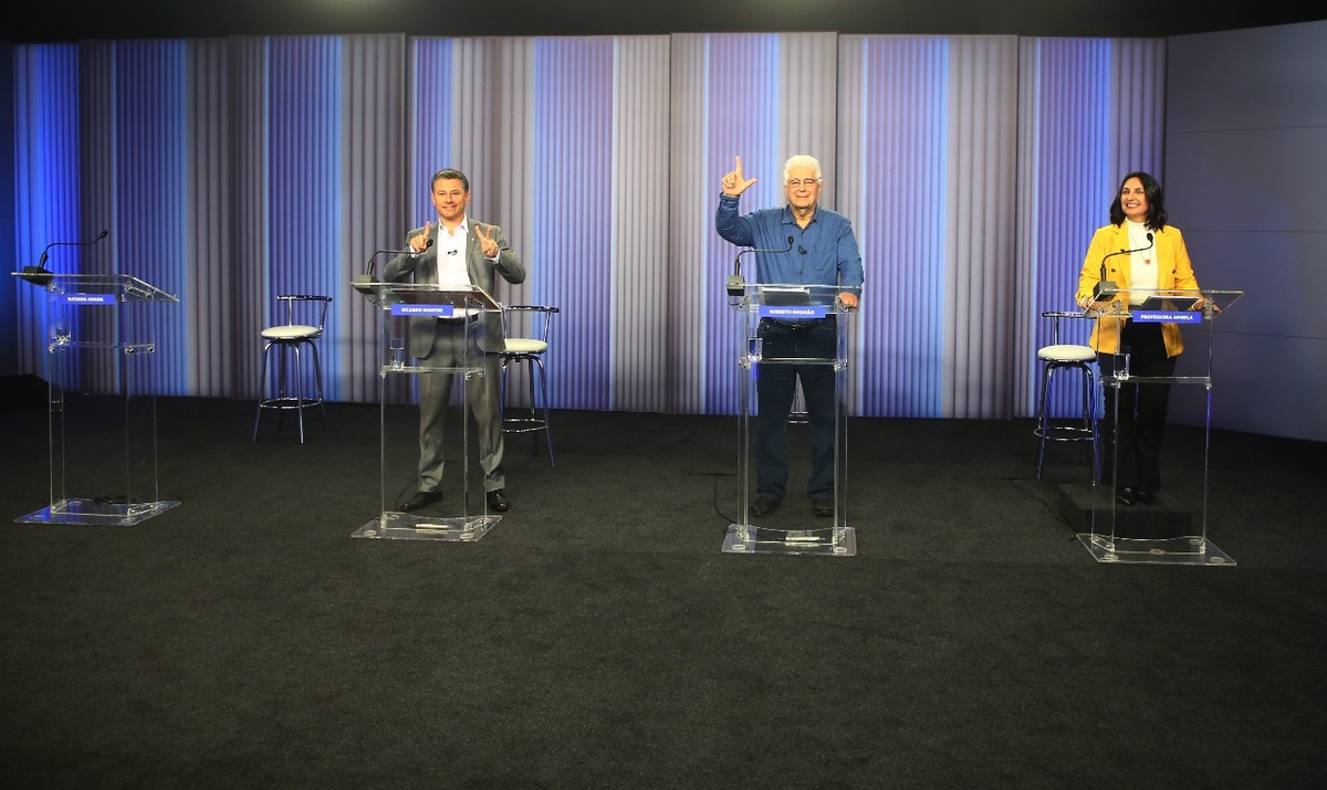 FOTOS: veja imagens do debate da RPC com os candidatos ao Governo do ...
