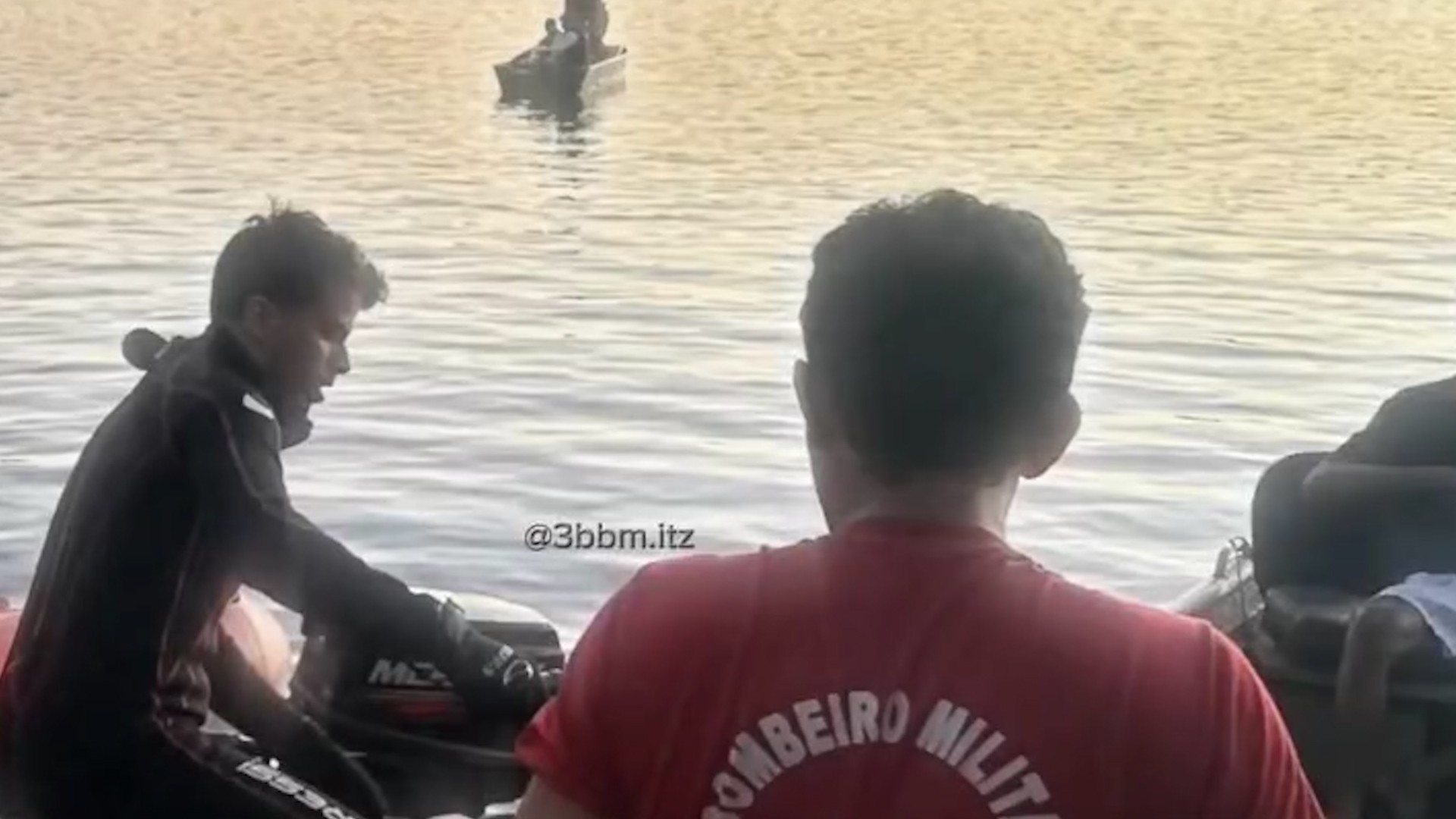 Jovem e criança morrem após canoa com 10 pessoas virar no rio Tocantins, em Ribamar Fiquene