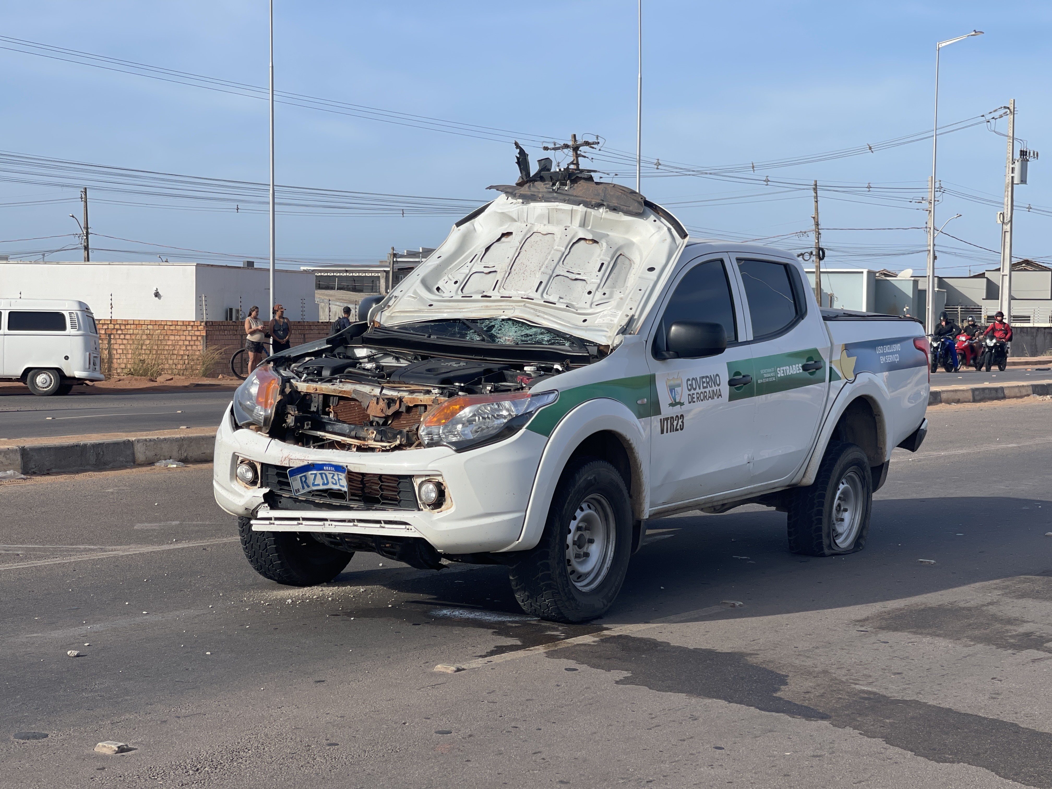 Pedestre morre após ser atropelado por caminhonete do governo na RR-205, em Boa Vista
