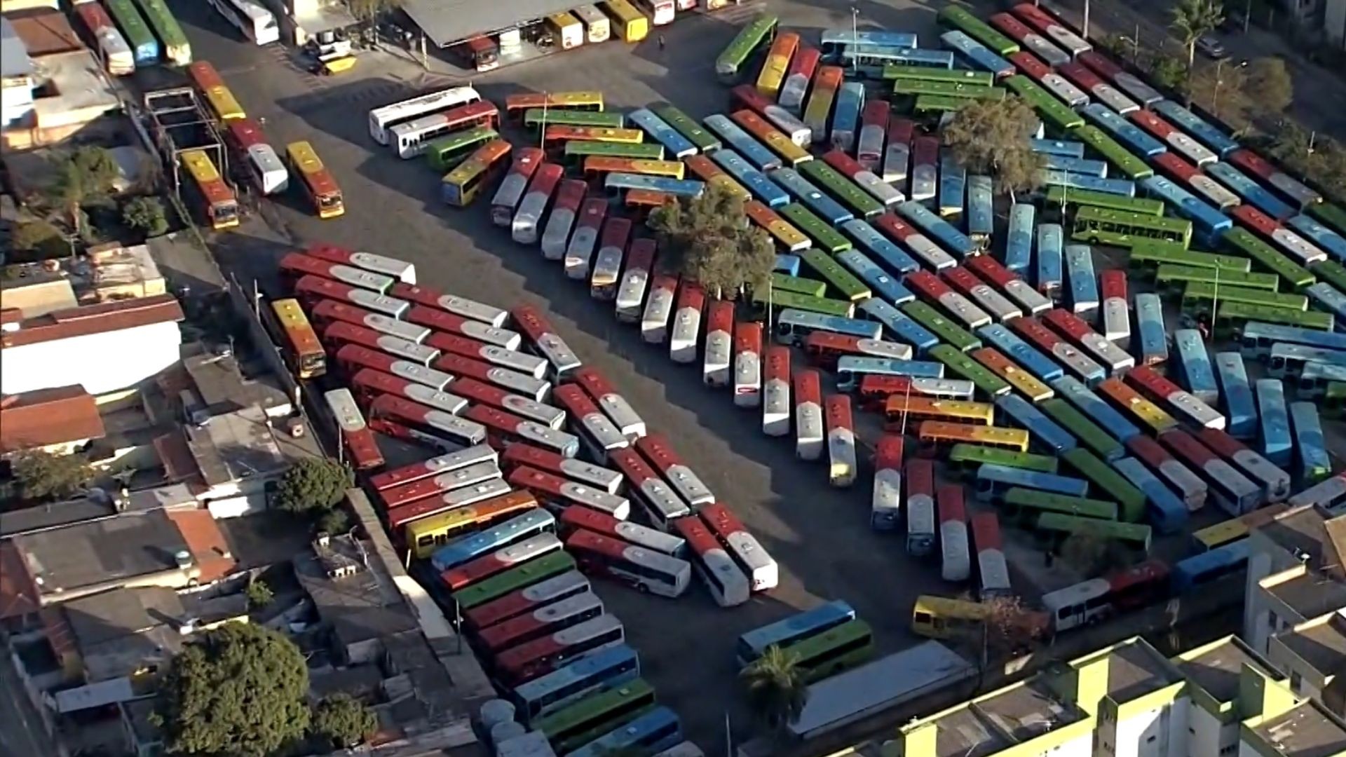 Empresas de ônibus de BH passam por intervenção emergencial após reclamações de passageiros