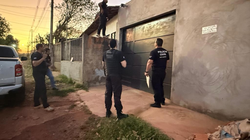 Polícia prende 19 suspeitos de esquema de golpes em vendas de carros em Cuiabá