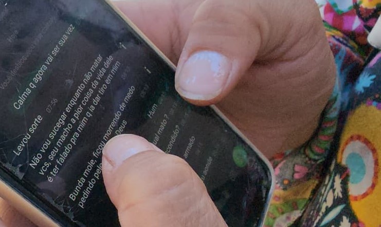 Homem que atirou de raspão na ex-namorada mandou ameaça por WhatsApp após crime: 'Levou sorte'