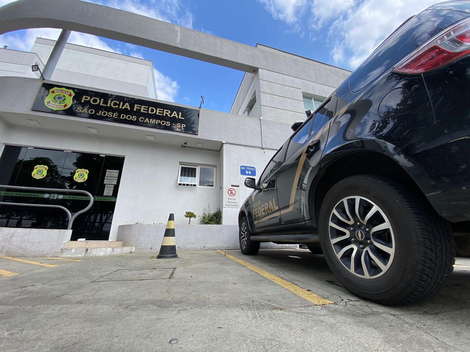 PF faz operação em São José dos Campos contra suspeitos de tráfico internacional de pessoas para a Ásia