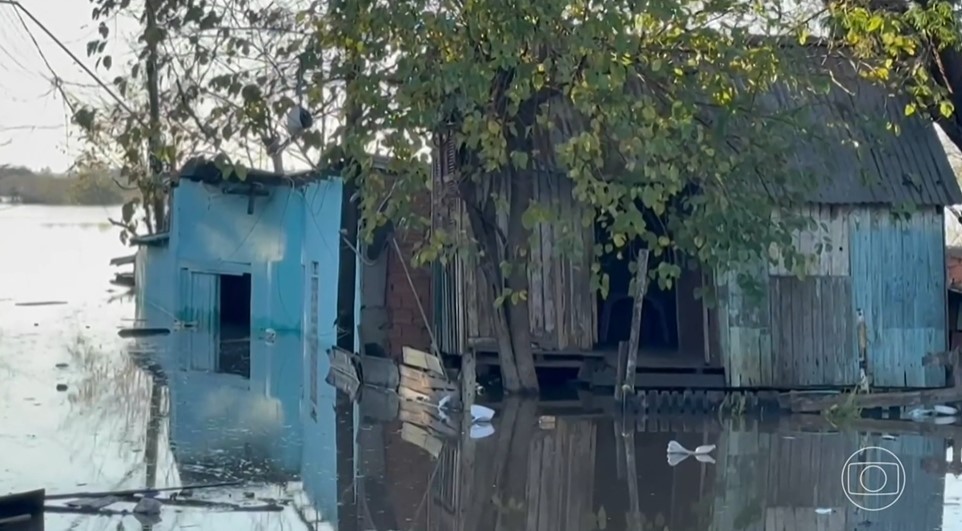 Tempestades deixam 9 mil pessoas desabrigadas no Rio Grande do Sul