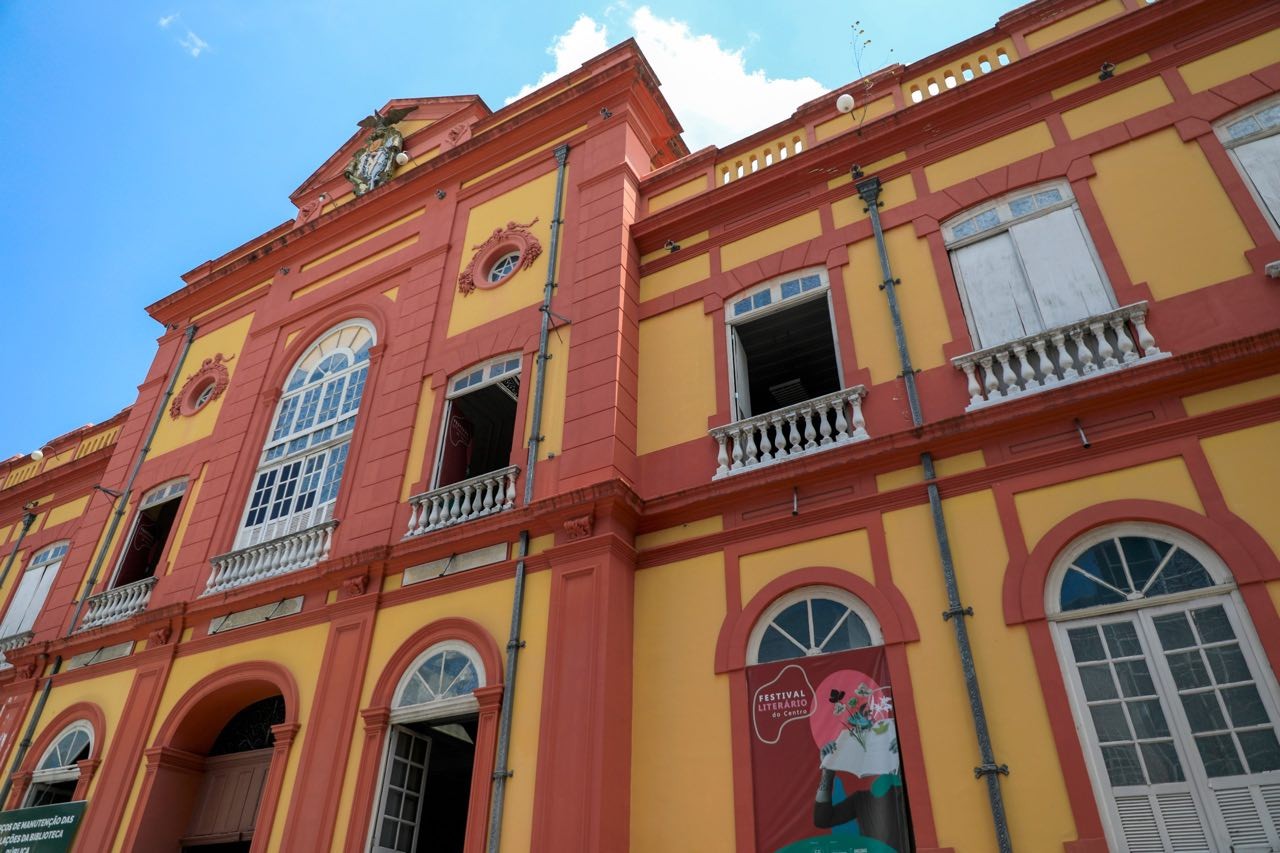 Biblioteca Pública do Amazonas promove evento para troca de livros e gibis neste domingo