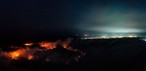 Incêndio às margens da rodovia AM-010, próximo ao bairro Jacarezinho, na entrada de Itacoatiara — 8 de outubro de 2026 — Foto: Liam Cavalcante Rede Amazônica
