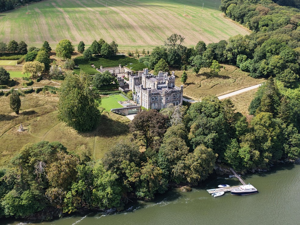 Strancally Castle, que foi recentemente comprado pelo CEO da Meta, Mark Zuckerberg, em Waterford, Irlanda, em 20 de agosto de 2026. Patrick Kenealy/Documento via REUTERS ESTA IMAGEM FOI FORNECIDA POR UM TERCEIRO. — Foto: REUTERS