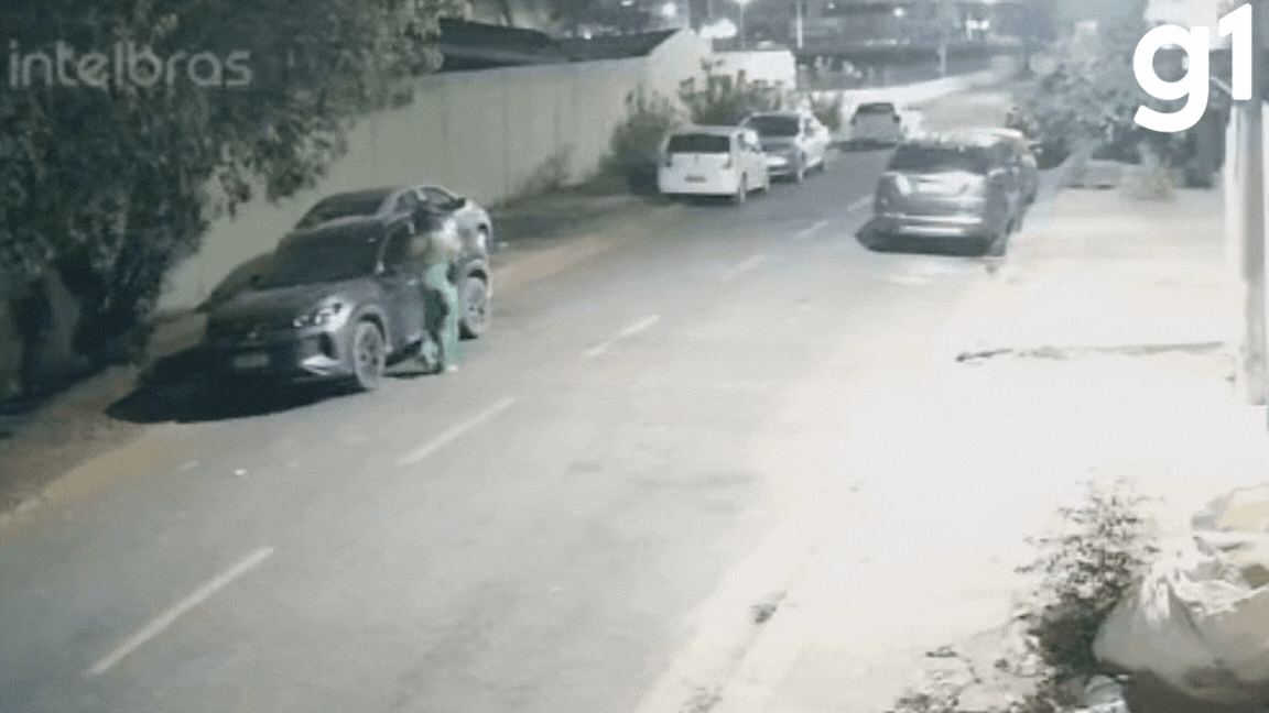 VÍDEO: homem se esconde atrás de árvore para assaltar motorista em Cuiabá