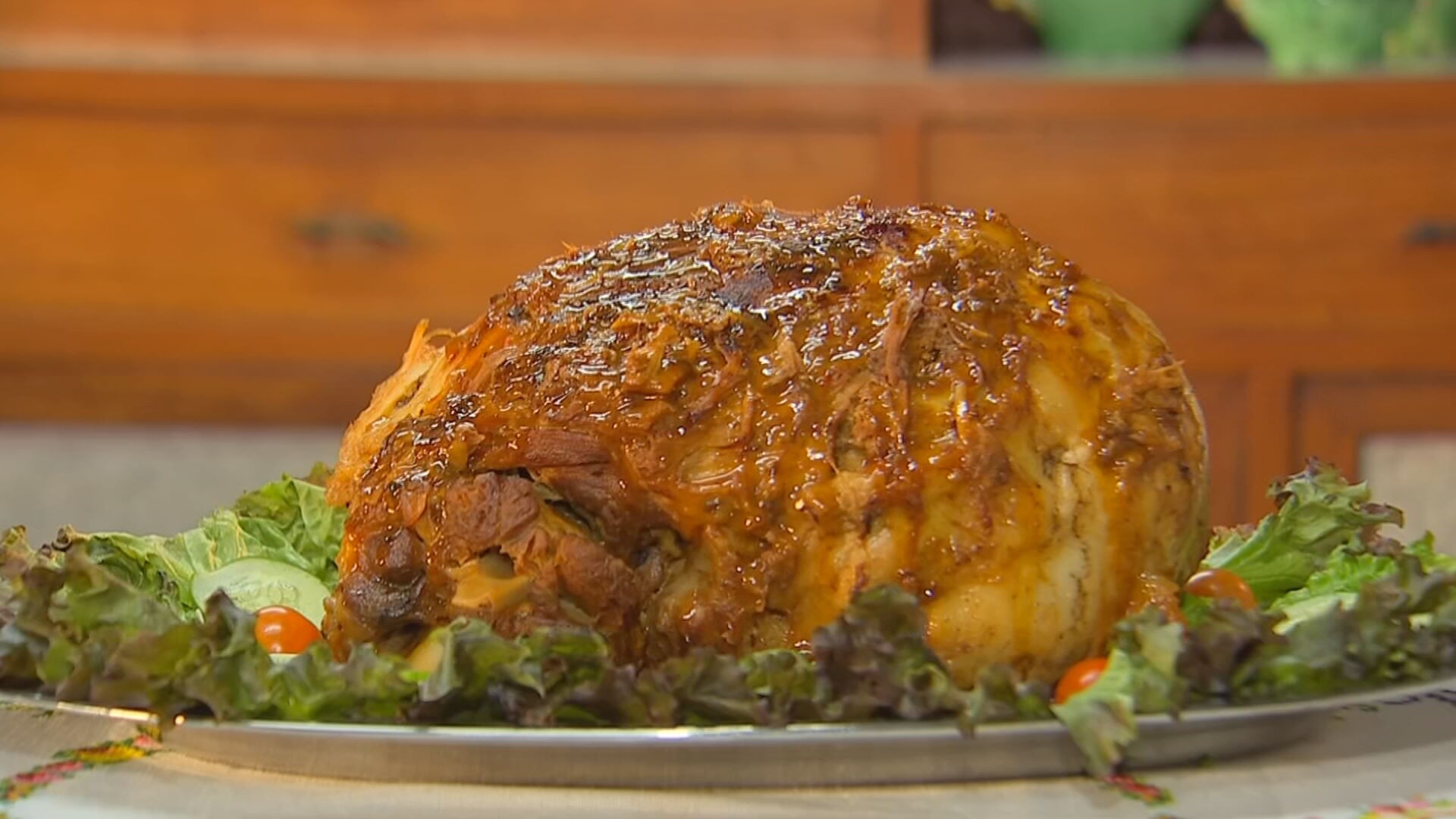 Receita Nosso Campo: aprenda a fazer um pernil de panela