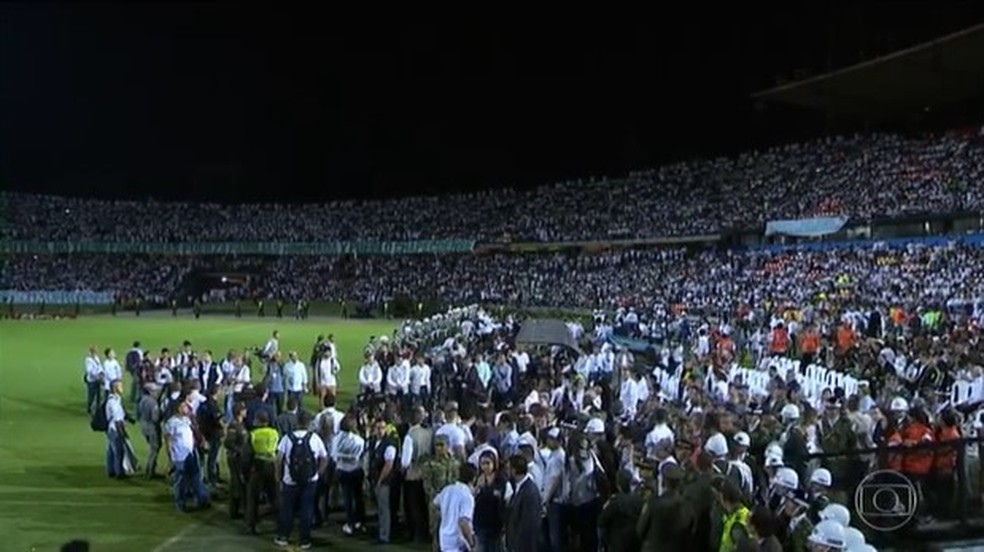 Estádio Atanasio Girardot, em Medelín, durante homenagem à Chapecoense, em 2016 — Foto: Reprodução/Bom Dia Brasil