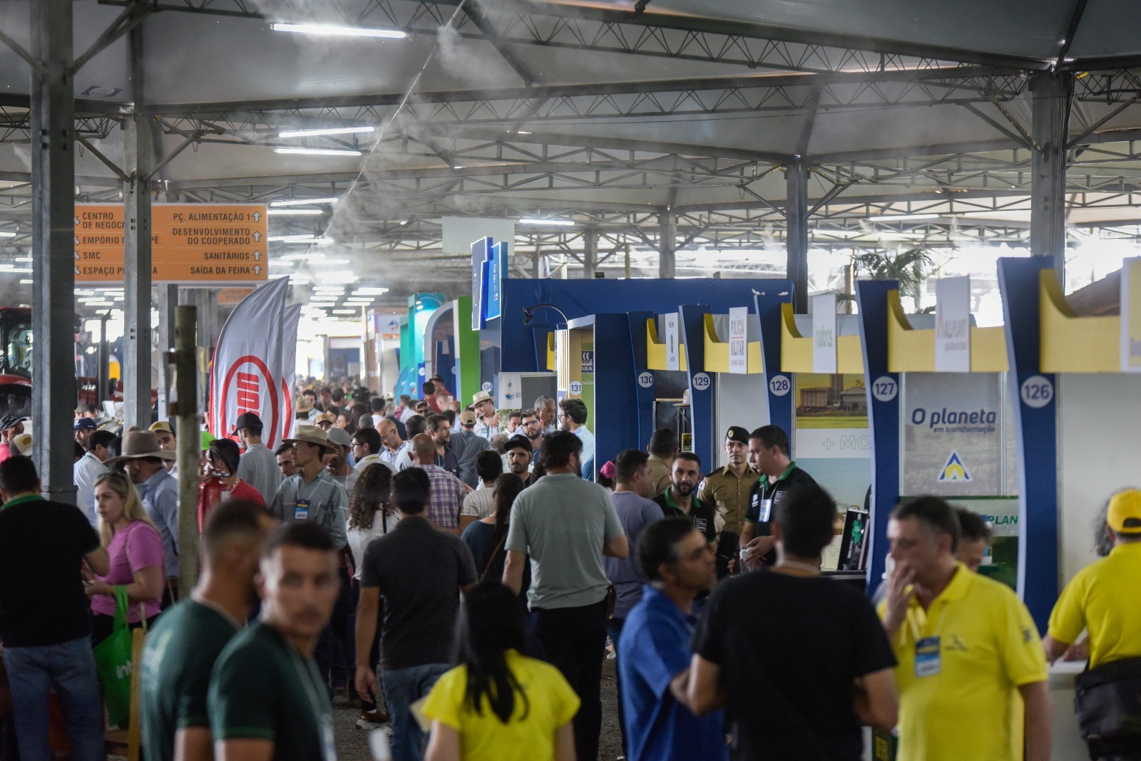 Feira de negócios deve reunir mais de 30 mil cafeicultores durante três dias em Guaxupé, MG