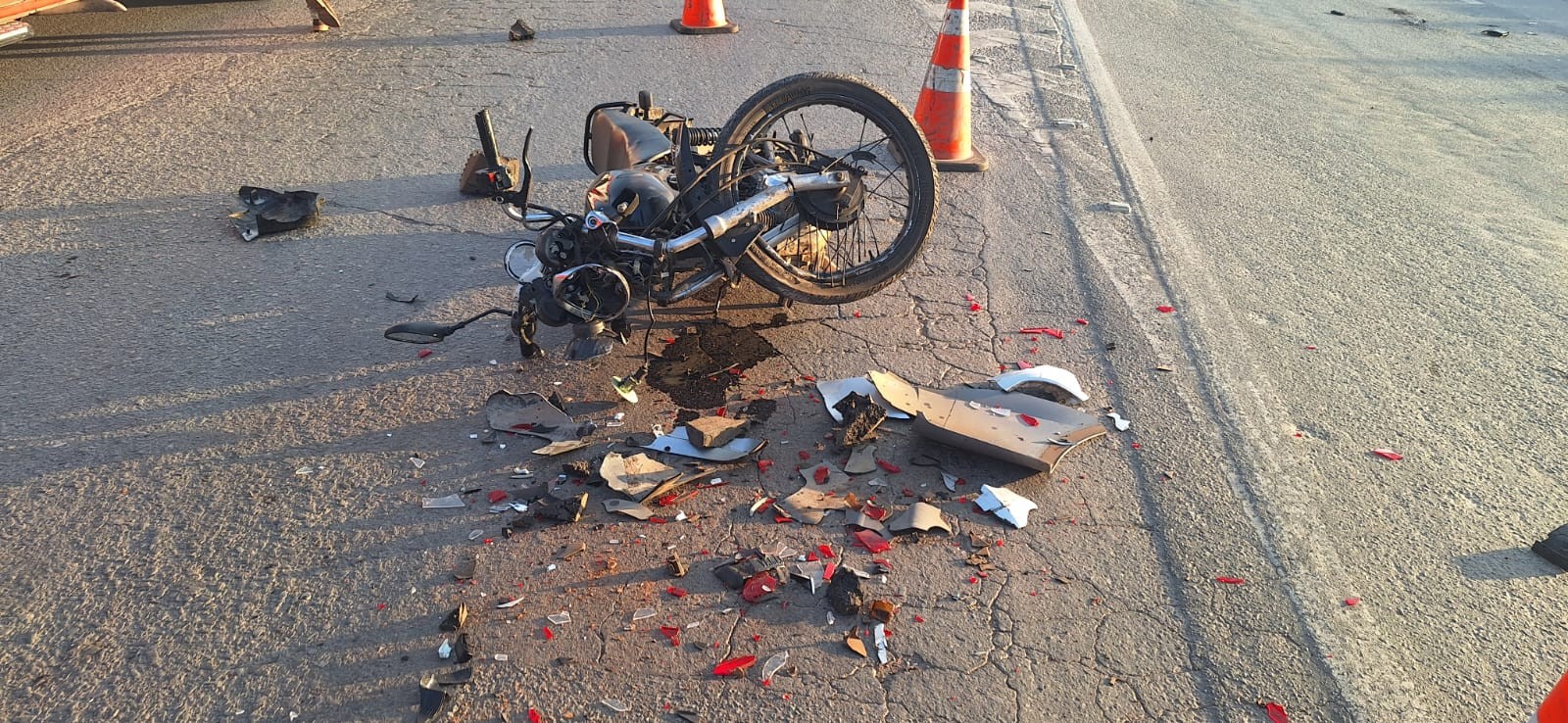 Motociclista fica gravemente ferido após bater na traseira de carro na MG-050