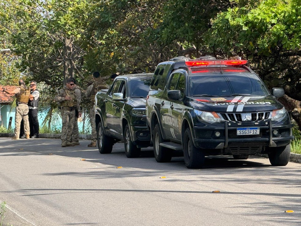 Mandados da Operação cumpridos no RIo Grande do Norte nesta quinta — Foto: Sérgio Henrique Santos/Inter TV Cabugi