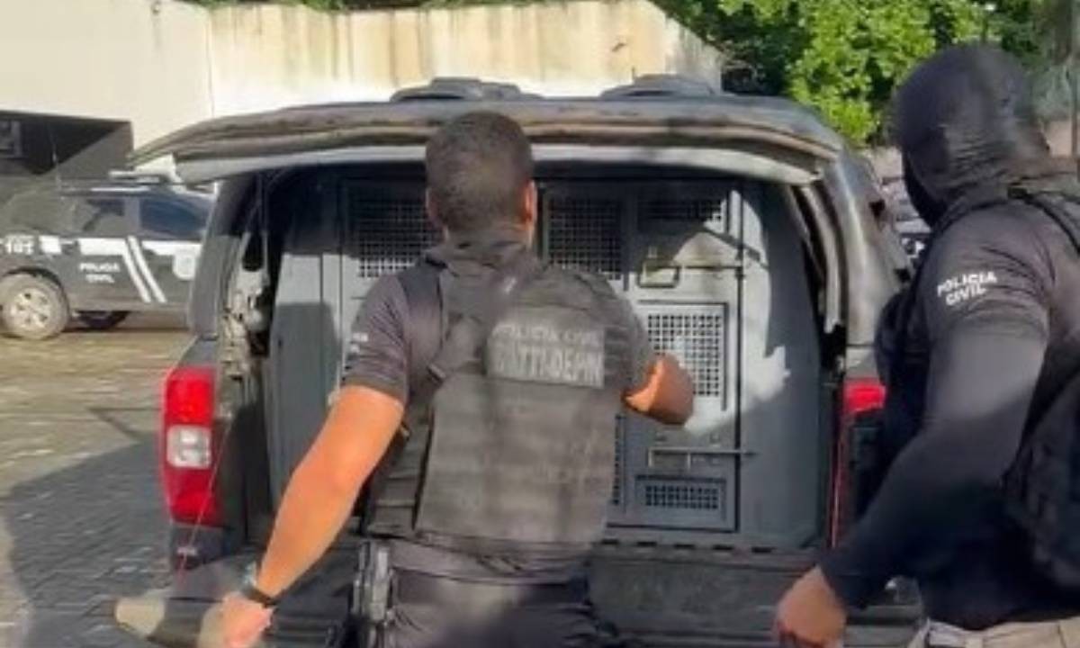 Operação prende dois e cumpre oito mandados de busca e apreensão na BA, MG e SC
