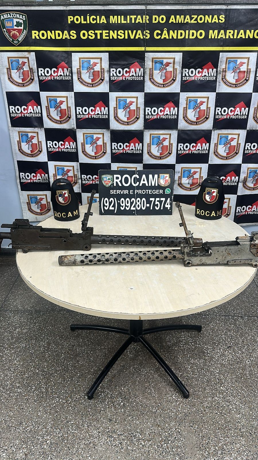Polícia apreende armamento de guerra escondido em carro na Zona Leste de Manaus  