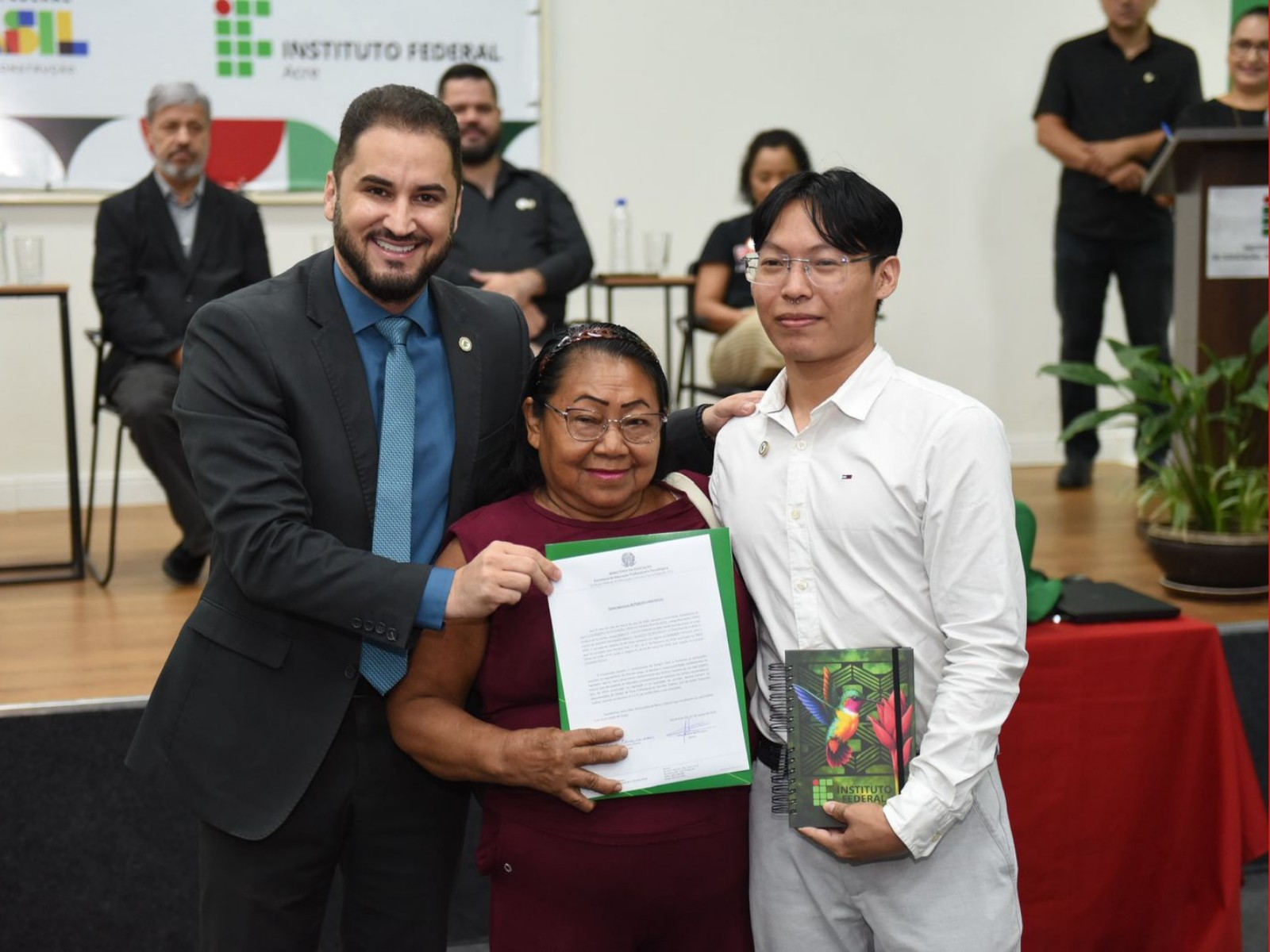 Indígena Huni Kuĩ de 24 anos é aprovado em concurso para professor no Ifac: 'Fiquei sem acreditar'