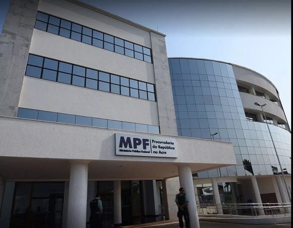 MPF no Acre pede condenação da União de R$ 5 milhões por danos morais coletivos contra alunos LGBT+ vítimas de bullying