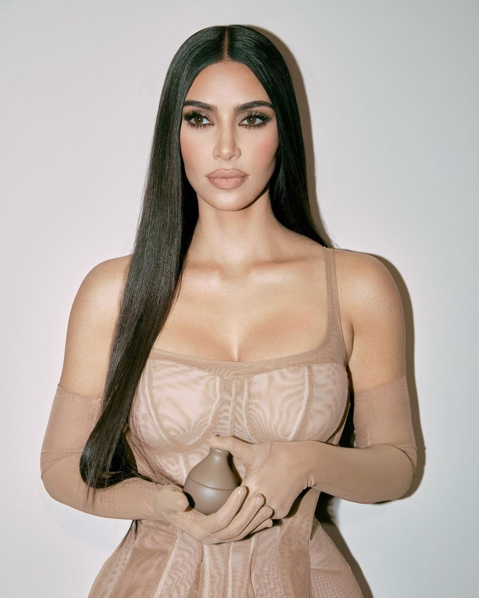 Kim Kardashian está 'abalada com imagens perturbadoras' de campanha da  Balenciaga e reavalia parceria com grife | Moda e beleza | G1