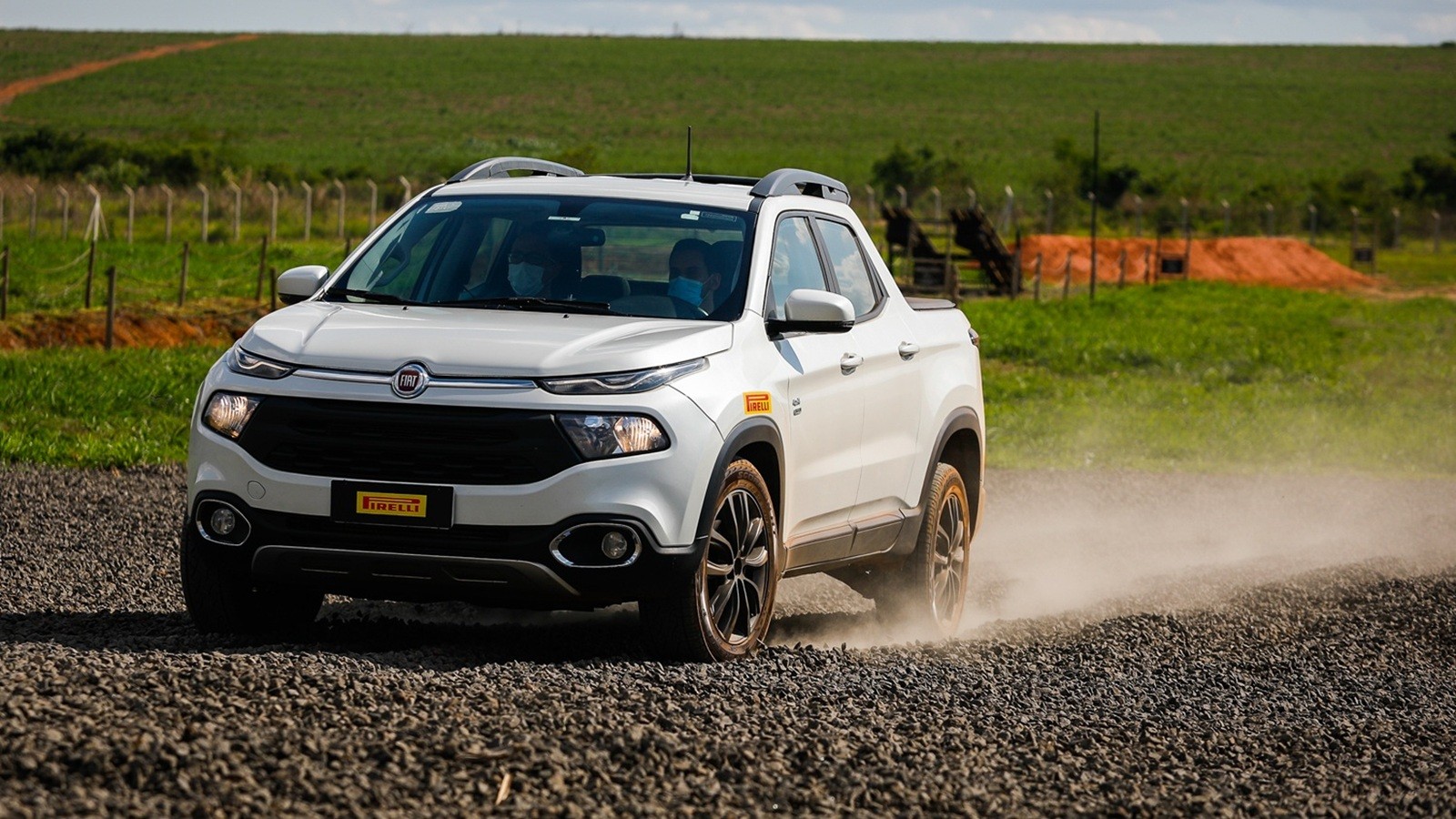 Pirelli apresenta pneus com alta tecnologia para SUVs e picapes em rotas de turismo e aventura no Sul de Minas