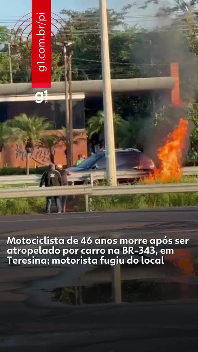 Chuva destrói ponte e isola comunidade quilombola no Sul do Piauí; moradores se arriscam para atravessar trecho alagado