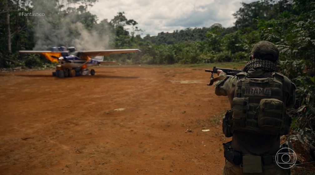 Garimpo ilegal e crise humanitária seguem na Terra Indígena Yanomami — Foto: Reprodução/Fantástico