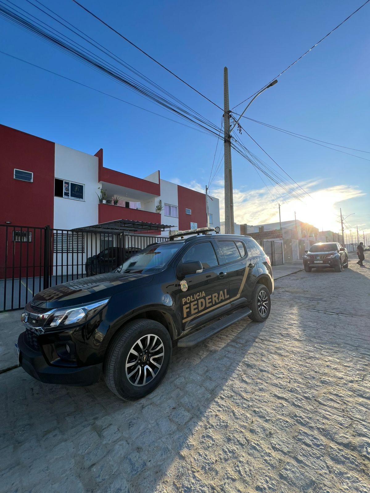 Polícia Federal investiga casal suspeito de adquirir drogas e medicamentos paraguaios pelos Correios em Campina Grande