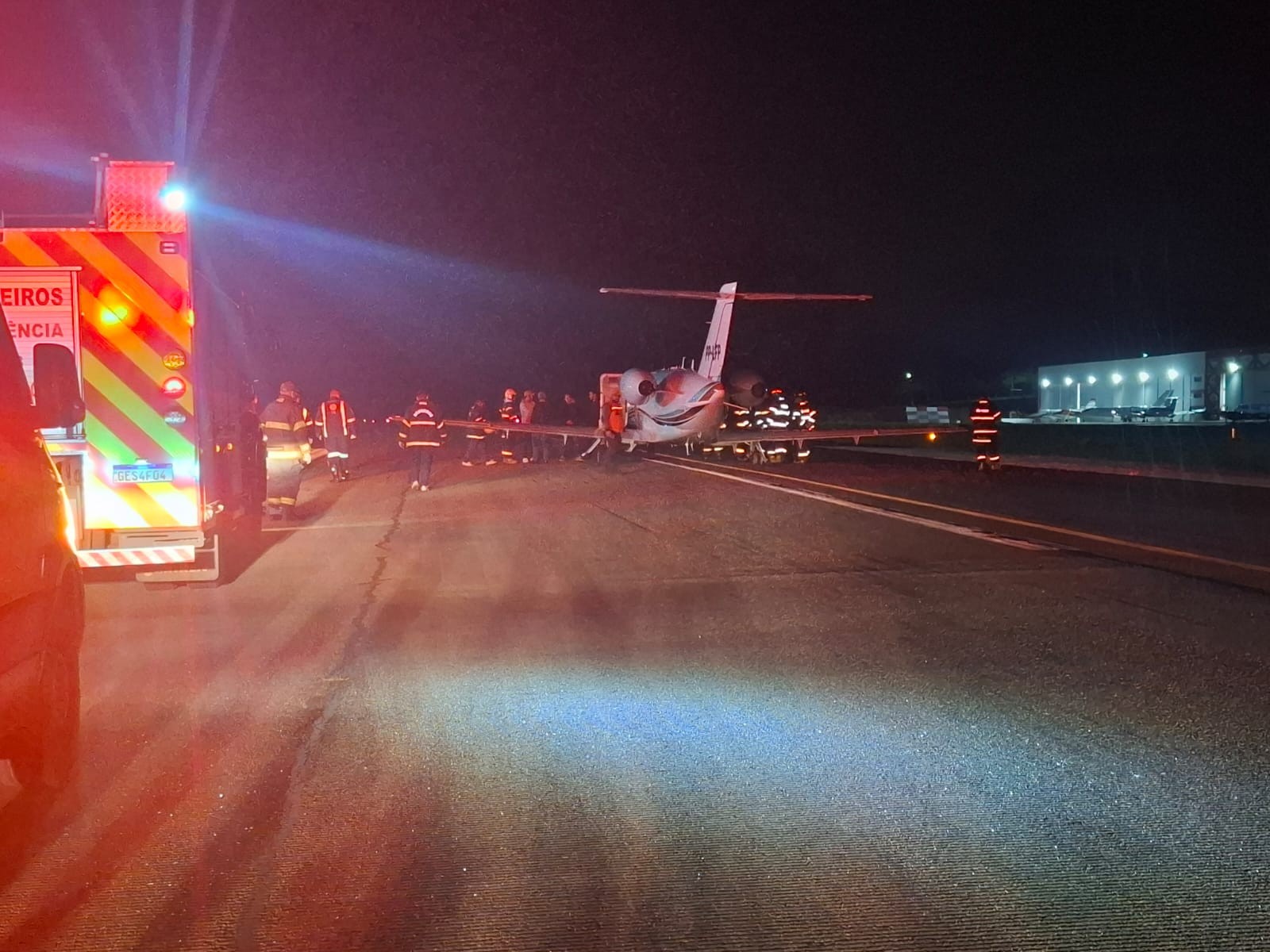 Aeronave particular faz pouso de emergência no aeroporto de Jundiaí