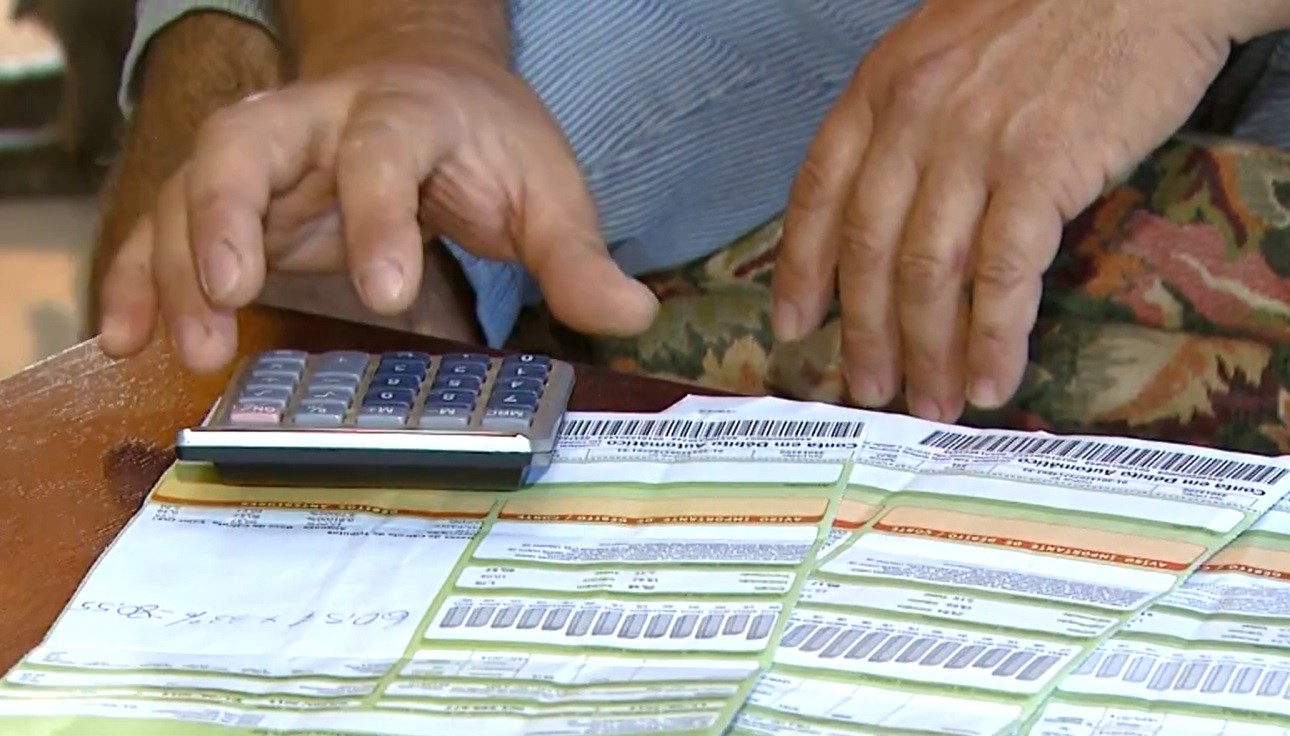 Conta de luz mais cara em outubro; veja como economizar energia no B-R-O Bró